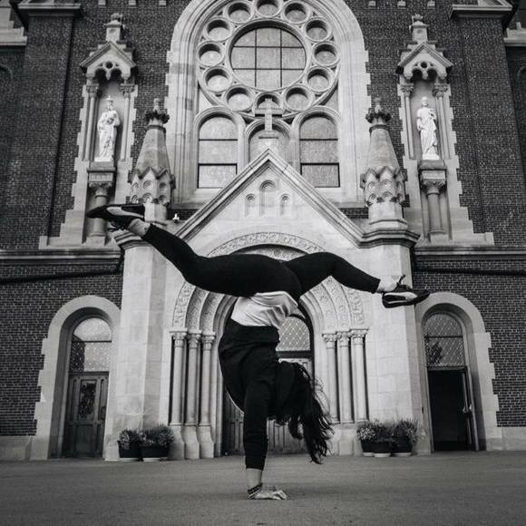 Meet your Posher, Cassie - Picture 1 of 1